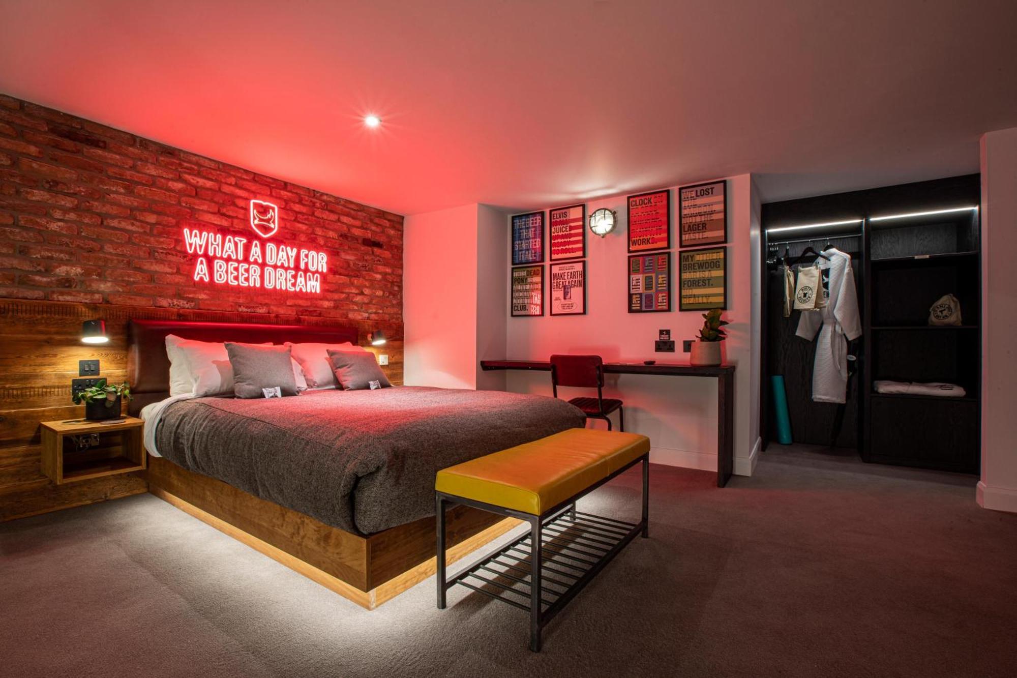 ホテル Brewdog Doghouse エディンバラ エクステリア 写真