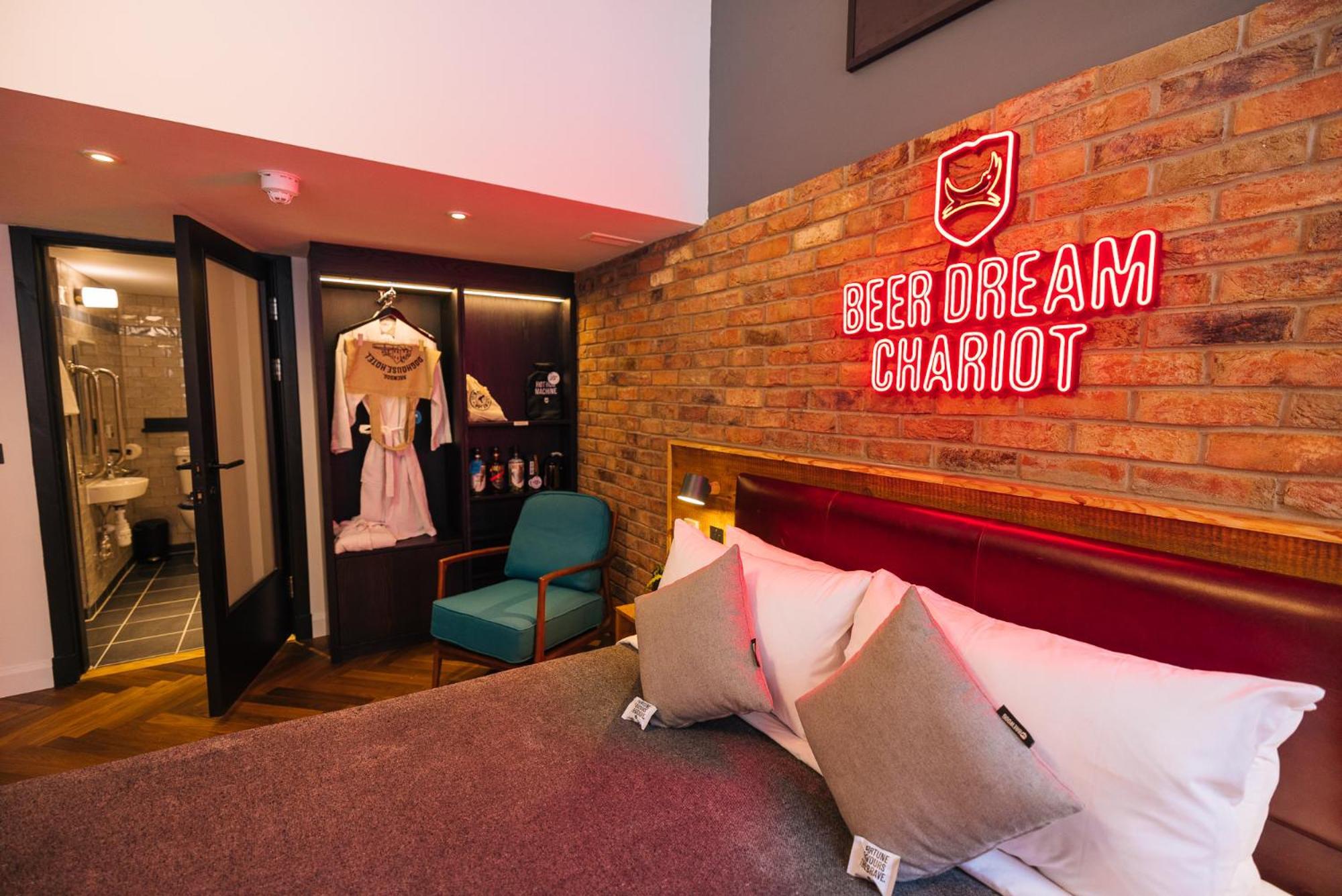 ホテル Brewdog Doghouse エディンバラ エクステリア 写真